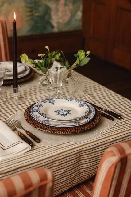 Thoughtful tableware details in a calm setting
