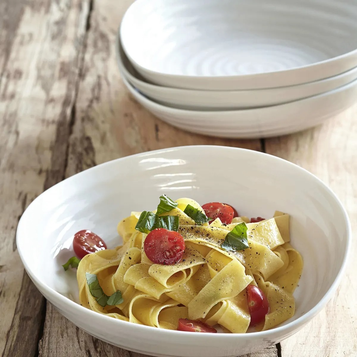 Thoughtfully selected tableware arranged for everyday dining